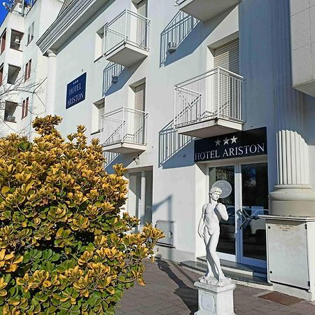 Hotel Ariston Imperial Porto Garibaldi Exterior foto